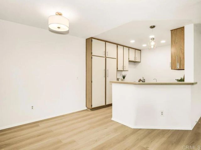 7263 Camino Degrazia 31, San Diego, CA 92111