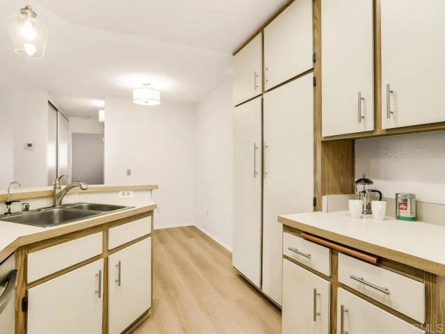 7263 Camino Degrazia 31, San Diego, CA 92111