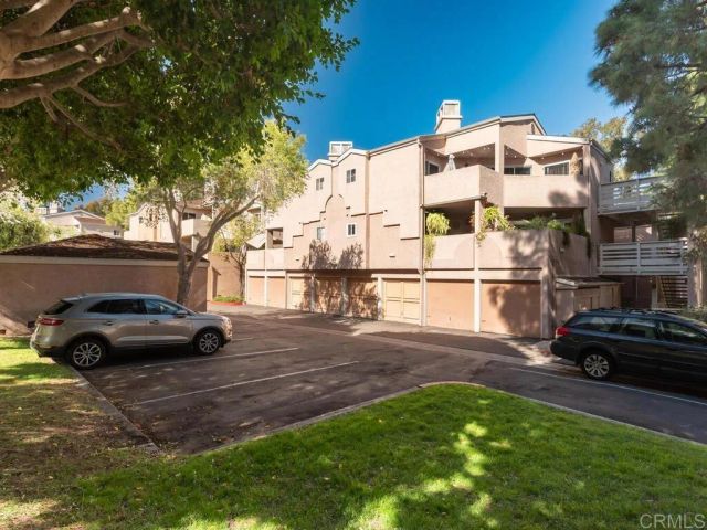 7263 Camino Degrazia 31, San Diego, CA 92111