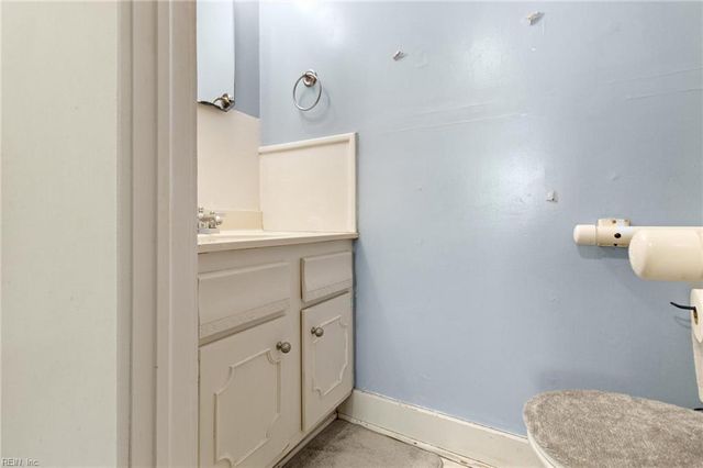 20 Pine Hall RD, Mathews, VA 23109