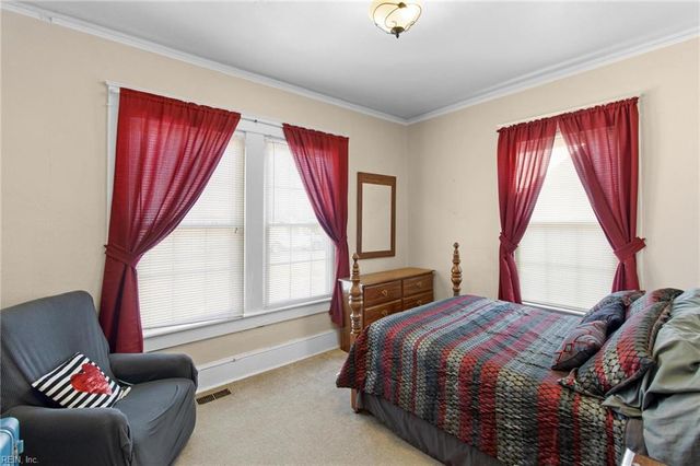 20 Pine Hall RD, Mathews, VA 23109