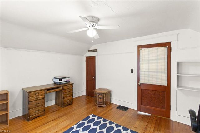 20 Pine Hall RD, Mathews, VA 23109