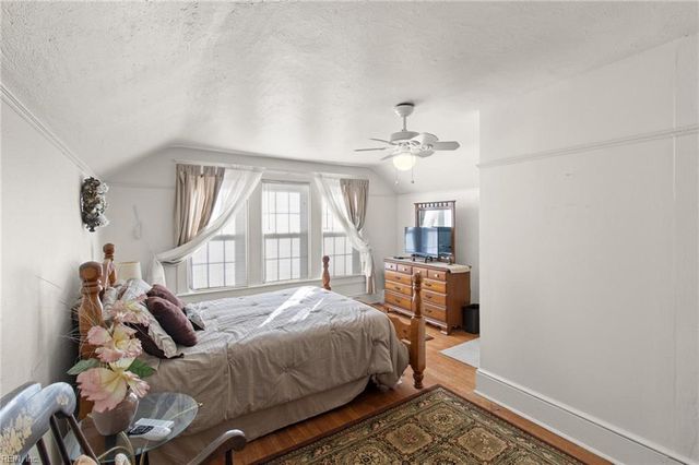 20 Pine Hall RD, Mathews, VA 23109