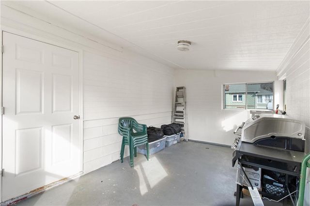 20 Pine Hall RD, Mathews, VA 23109