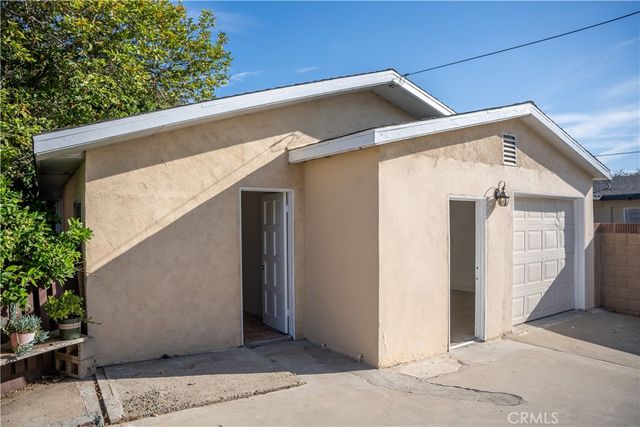 2143 W Arlington, Long Beach, CA 90810