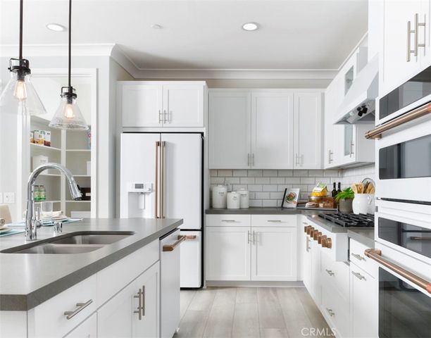28844 Horizon Court, Canyon Country, CA 91351