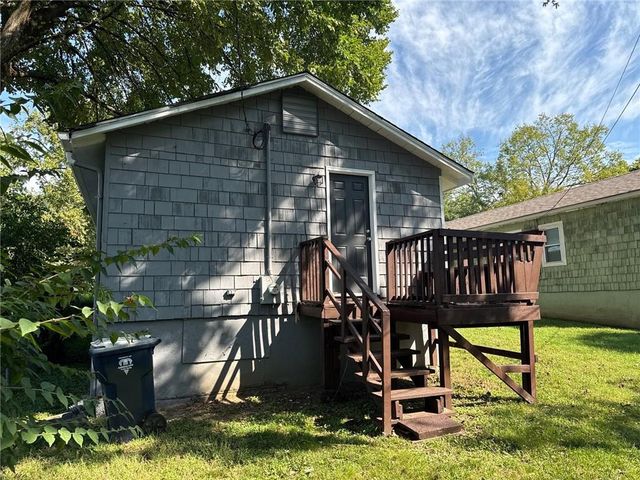 1003 E 83RD Terrace, Kansas City, MO 64131