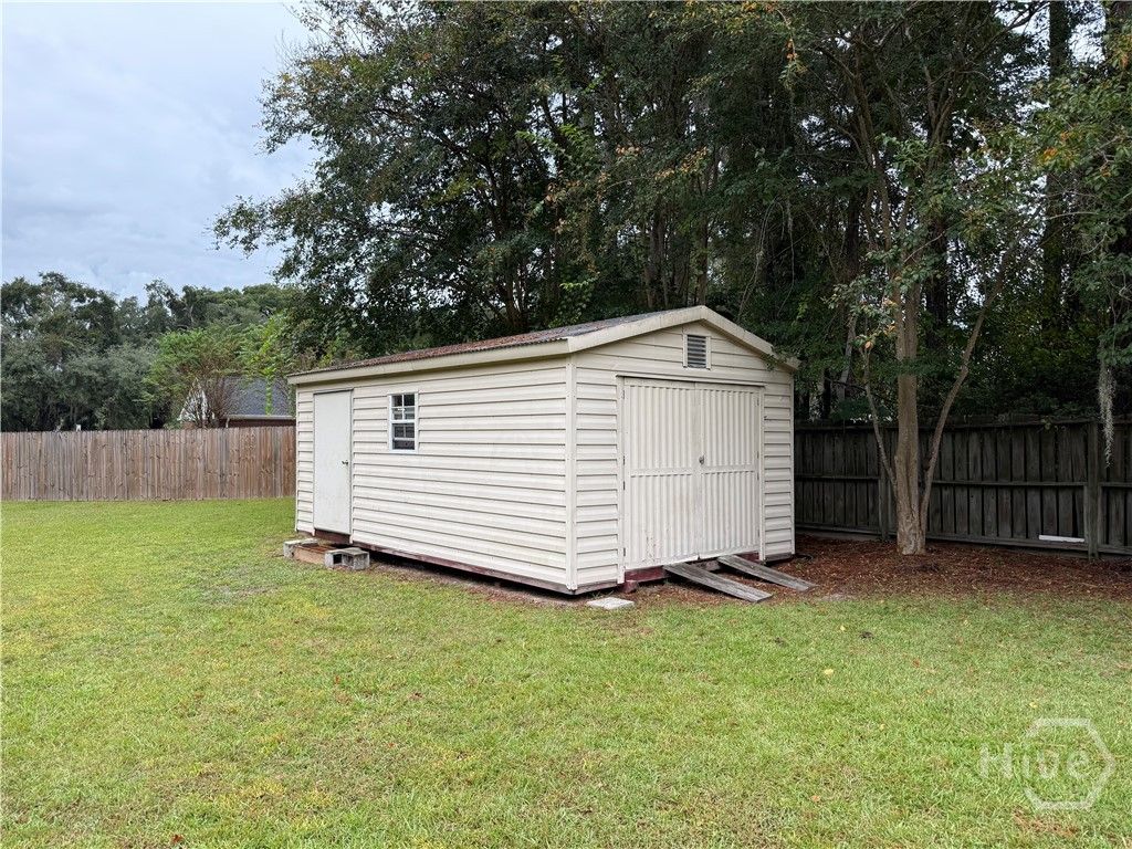 Image 36 of property listing at 144 Arlington Court, Richmond Hill, GA 31324