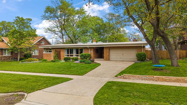 6225 Moraine Avenue, Hammond, IN 46324