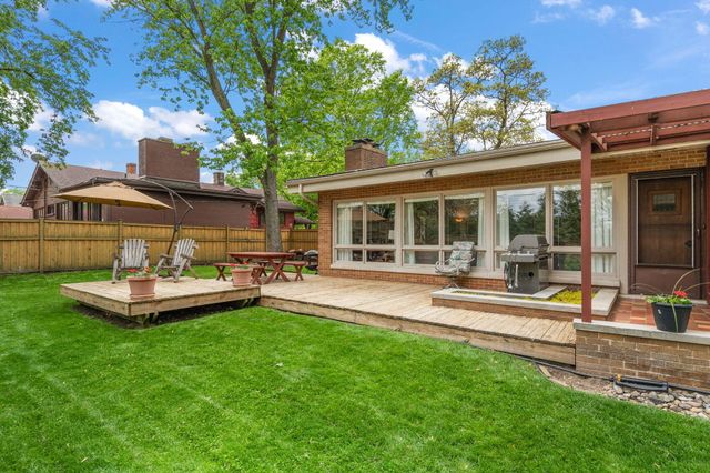 6225 Moraine Avenue, Hammond, IN 46324
