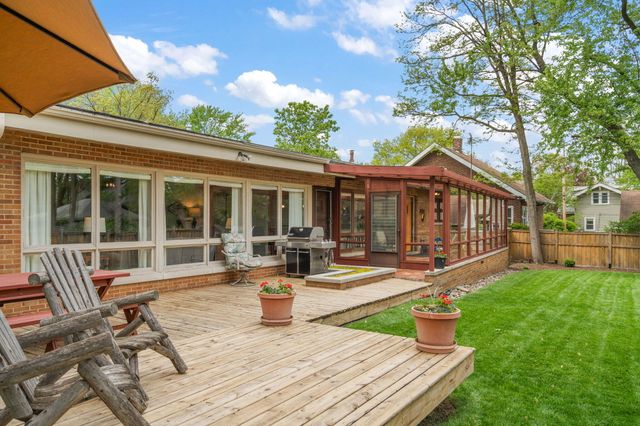 6225 Moraine Avenue, Hammond, IN 46324