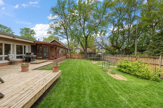 6225 Moraine Avenue, Hammond, IN 46324