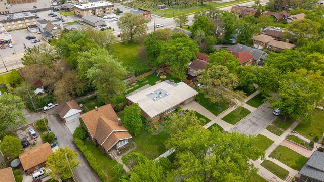 6225 Moraine Avenue, Hammond, IN 46324