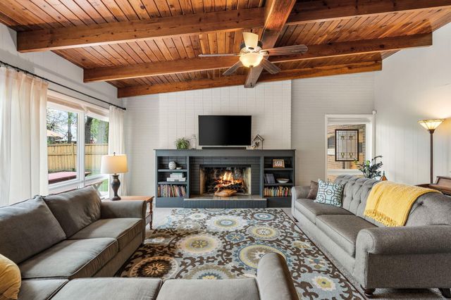 6225 Moraine Avenue, Hammond, IN 46324