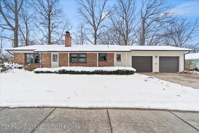 2418 Rossiter Place, Lansing, MI 48911