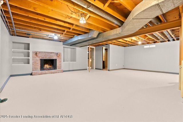 2418 Rossiter Place, Lansing, MI 48911