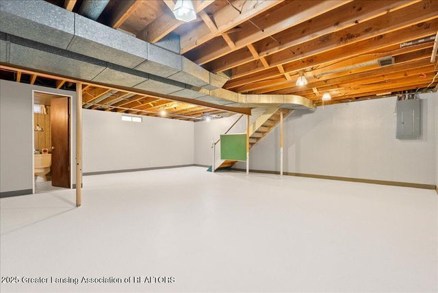 2418 Rossiter Place, Lansing, MI 48911