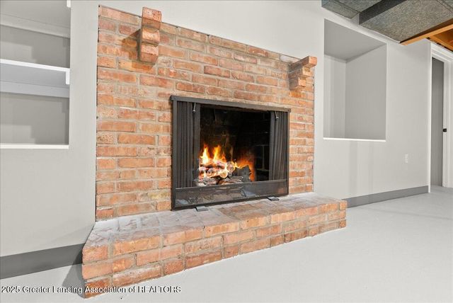 2418 Rossiter Place, Lansing, MI 48911