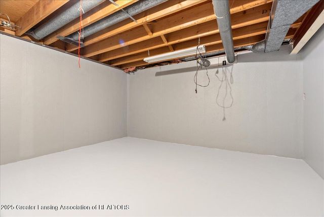 2418 Rossiter Place, Lansing, MI 48911