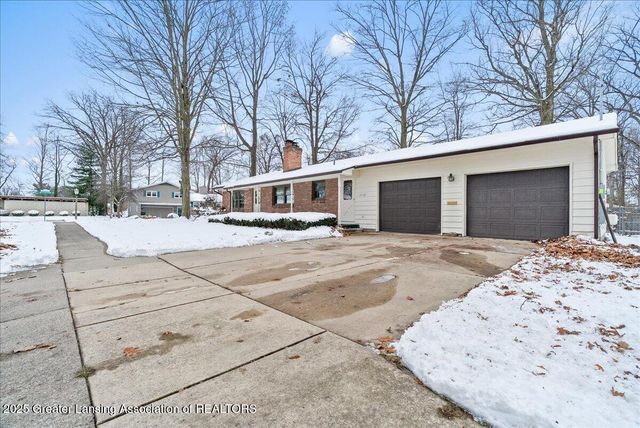 2418 Rossiter Place, Lansing, MI 48911