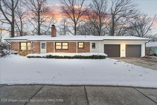 2418 Rossiter Place, Lansing, MI 48911
