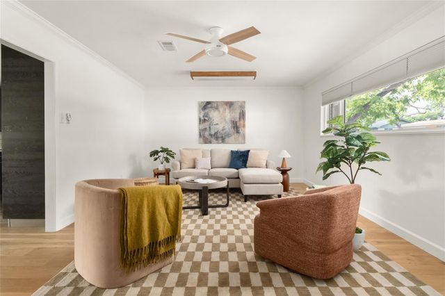 811 Newport Ave, Austin, TX 78753