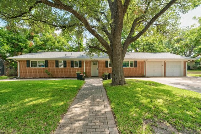811 Newport Ave, Austin, TX 78753