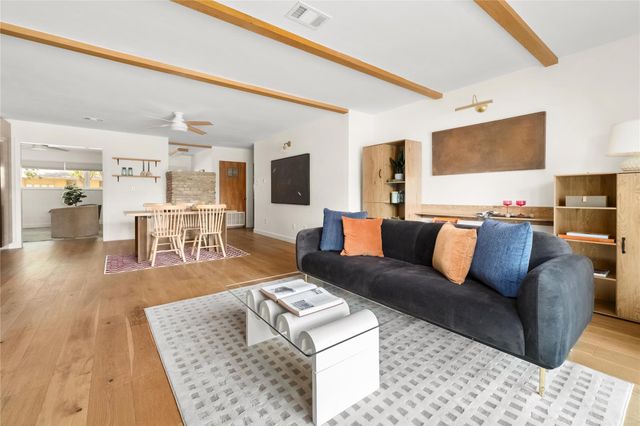 811 Newport Ave, Austin, TX 78753