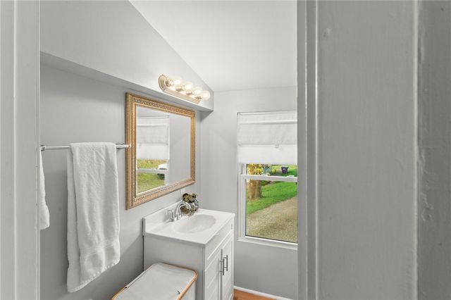1109 Mccomb Ln, Plum Boro, PA 15239