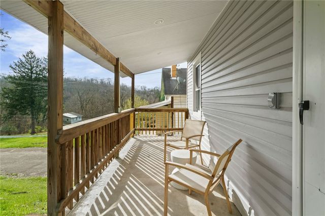 1109 Mccomb Ln, Plum Boro, PA 15239