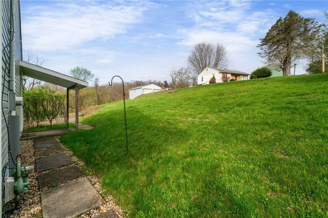 1109 Mccomb Ln, Plum Boro, PA 15239