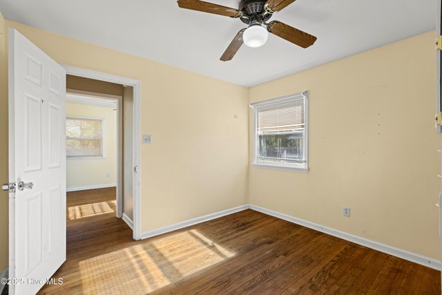 114 Cardinal Road, Jacksonville, NC 28546