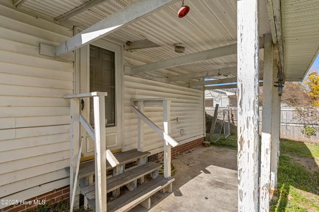 114 Cardinal Road, Jacksonville, NC 28546