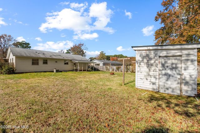 114 Cardinal Road, Jacksonville, NC 28546