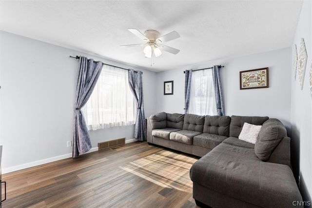 100 Clarence Drive, Cicero, NY 13212