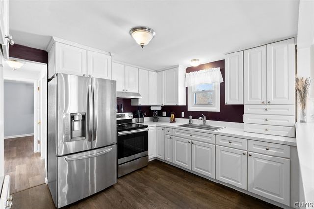 100 Clarence Drive, Cicero, NY 13212