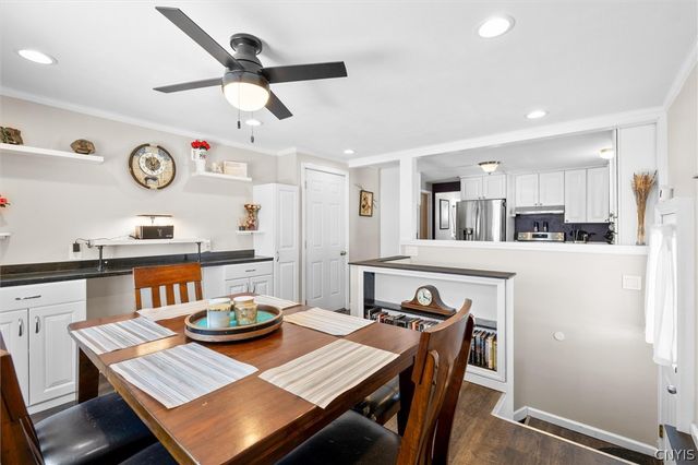 100 Clarence Drive, Cicero, NY 13212