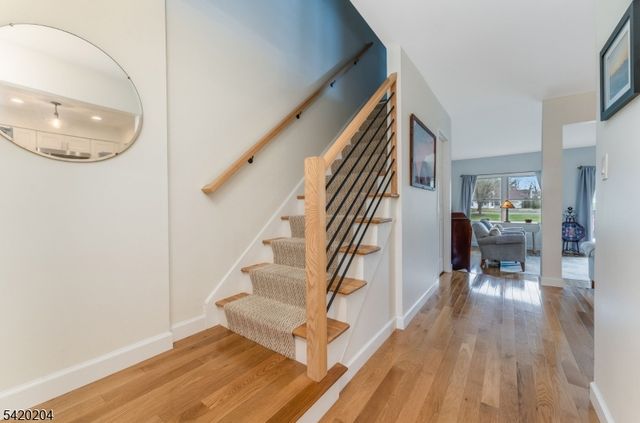 37 Chelsea Cir, Raritan Twp., NJ 08822