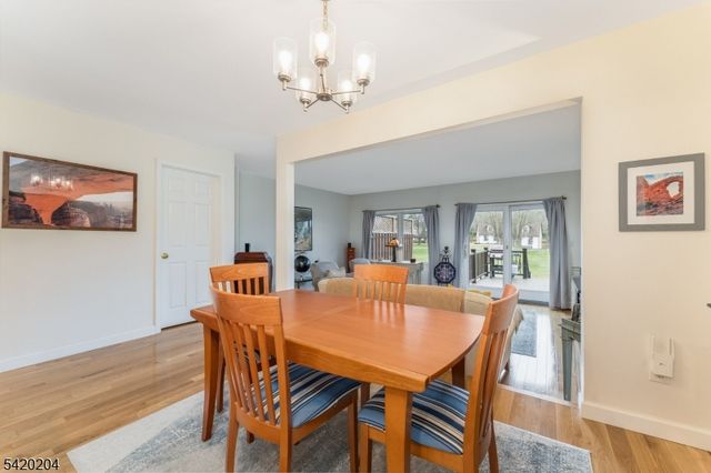 37 Chelsea Cir, Raritan Twp., NJ 08822