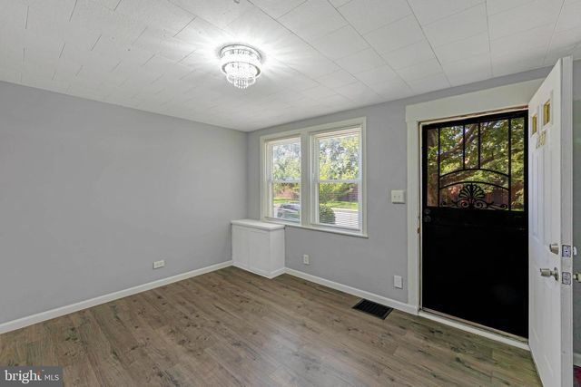 2837 ROUND RD, Baltimore, MD 21225