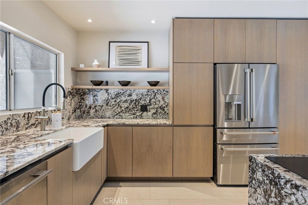 Image 13 of property listing at 2053 Suana, Rancho Palos Verdes, CA 90275