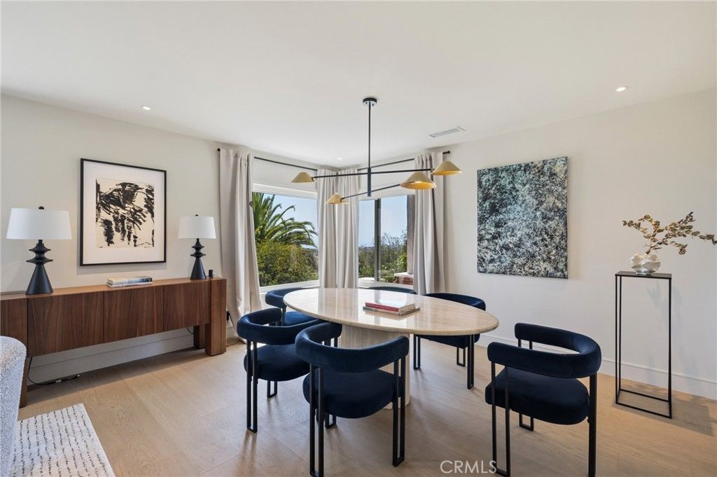 Image 15 of property listing at 2053 Suana, Rancho Palos Verdes, CA 90275