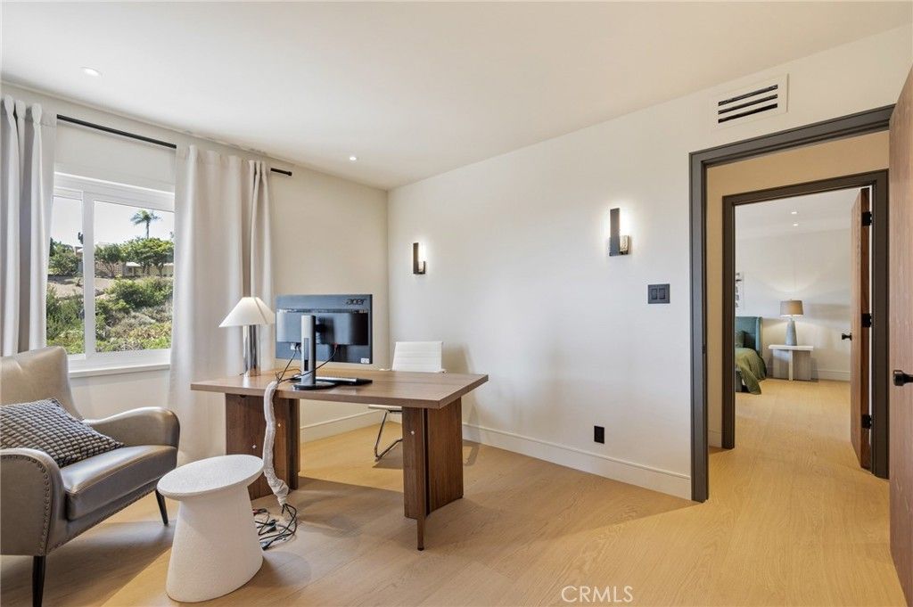 Image 24 of property listing at 2053 Suana, Rancho Palos Verdes, CA 90275