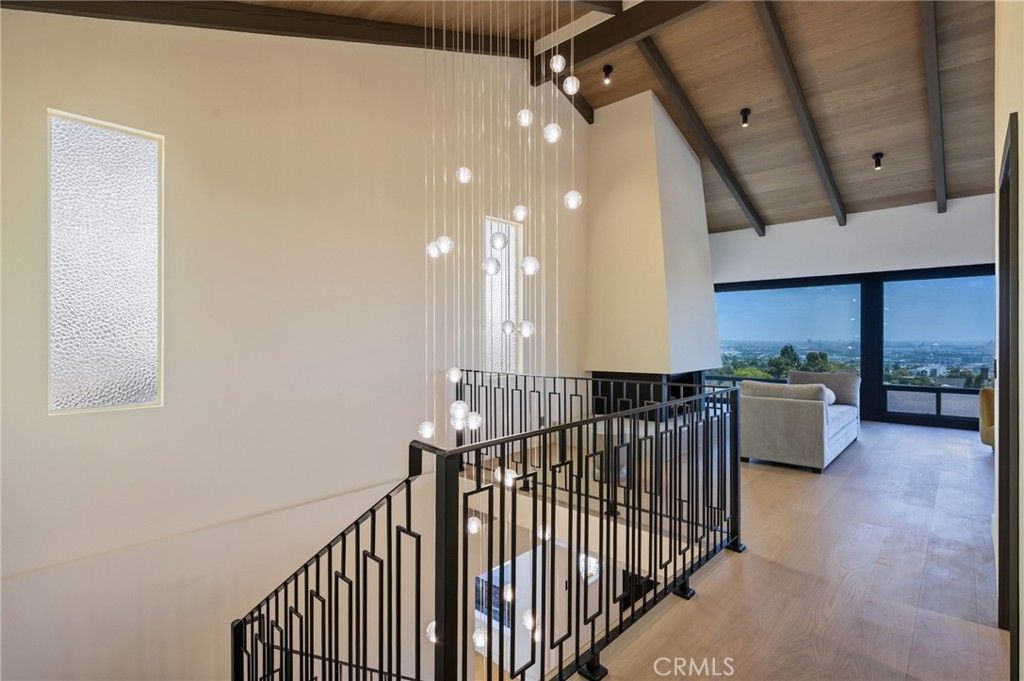 Image 27 of property listing at 2053 Suana, Rancho Palos Verdes, CA 90275