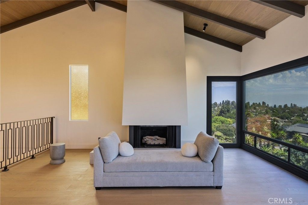 Image 37 of property listing at 2053 Suana, Rancho Palos Verdes, CA 90275