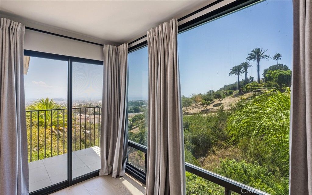 Image 45 of property listing at 2053 Suana, Rancho Palos Verdes, CA 90275