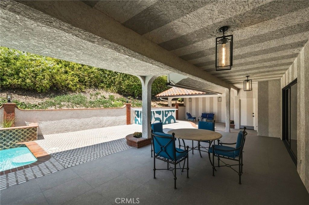 Image 55 of property listing at 2053 Suana, Rancho Palos Verdes, CA 90275