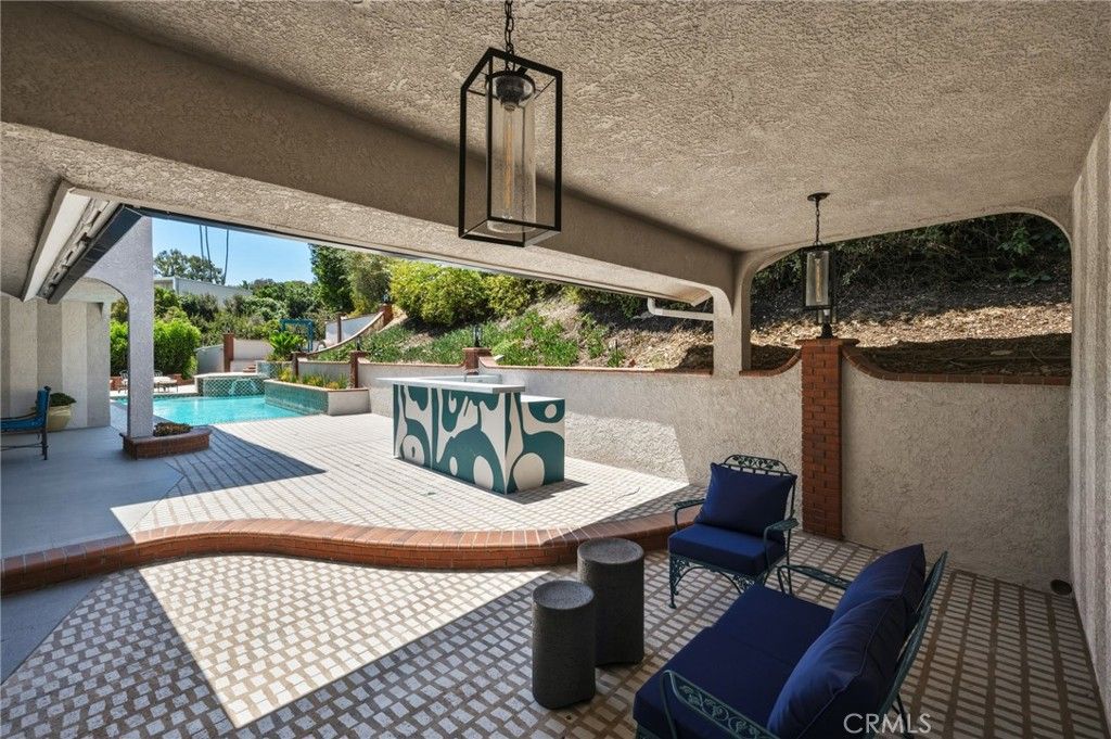Image 56 of property listing at 2053 Suana, Rancho Palos Verdes, CA 90275