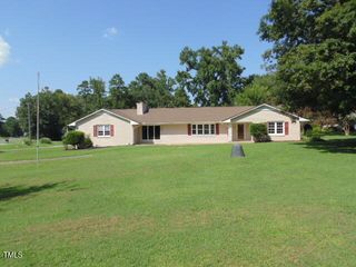 155 Sam Brummitt Road, Henderson, NC 27537