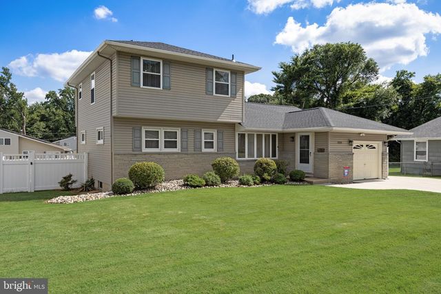 622 PASADENA DR, Magnolia, NJ 08049